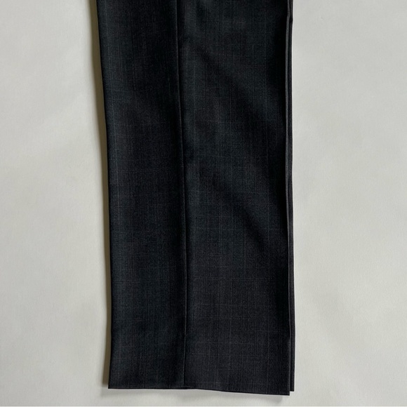 Hickey Freeman Grey Plaid 2 Piece Suit, Size XXL - Picture 12 of 13